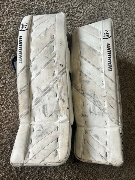 28" Warrior Ritual G4 Goalie Leg Pads