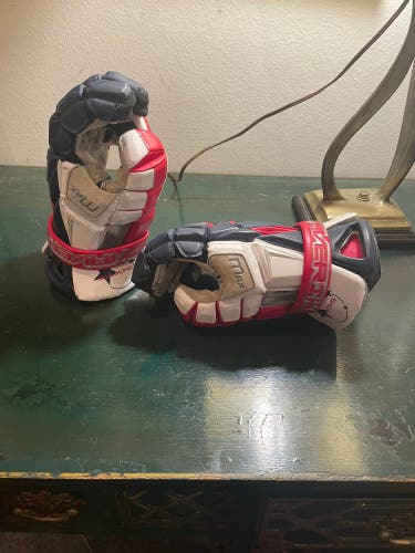 Maverik Showtime BARELY Used 13" Max Lacrosse Gloves