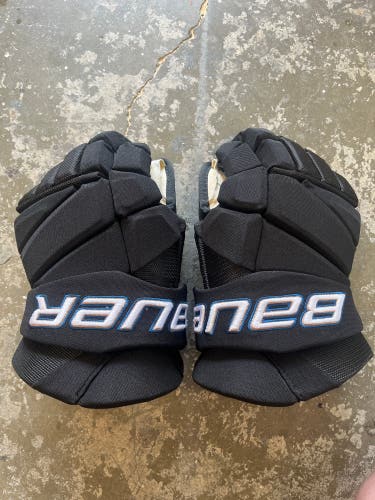 Bauer 14" Pro Stock Vapor Hyperlite Gloves