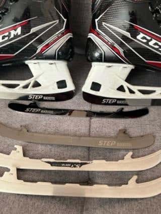 Used CCM JetSpeed FT490 Hockey Skates Size 5