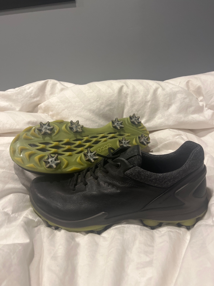 Used Size 10 (Women's 11) Ecco Golf Shoes