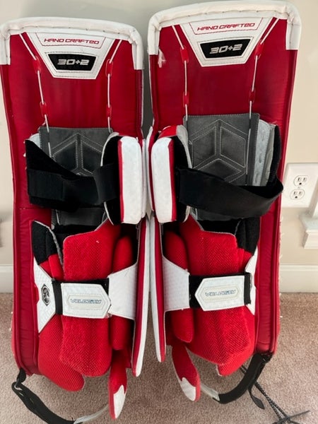 Used 30" + 2 Vaughn Velocity V9 Goalie Leg Pads