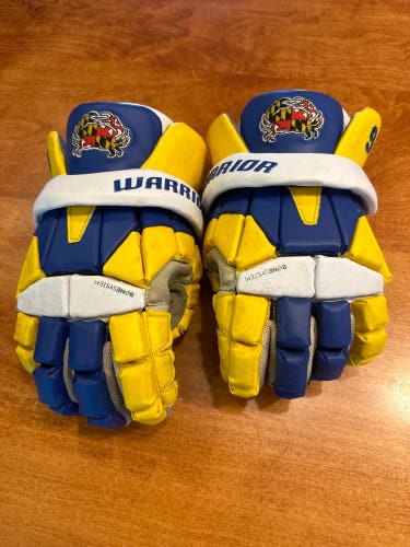 Used Warrior Medium Lacrosse Gloves
