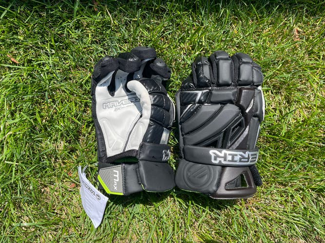 New Player's Maverik 13" Lacrosse Gloves