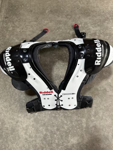 Youth XXL Riddell Warrior IIx Shoulder Pads