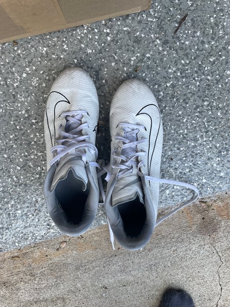 White Used Turf Cleats Low Top Vapor