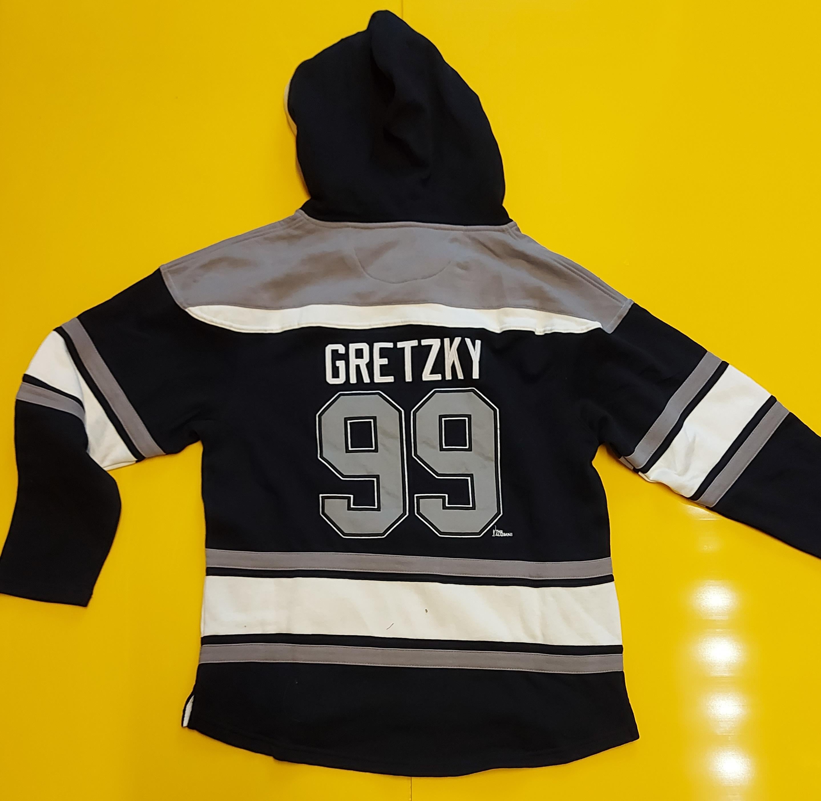 Inspired by vintage hockey jerseys the @47canada lacer hoodie is crafted  for the true vintage fan, especially for the upcoming colder…