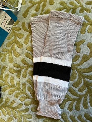 Gray Youth New Small Athletic Knit Socks