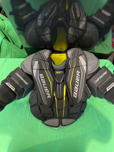Used Small Bauer Supreme S27 Goalie Chest Protector