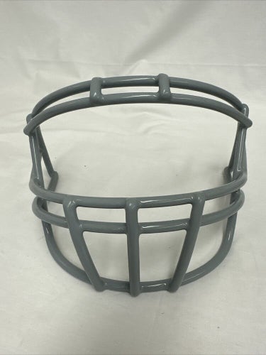 Xenith XRS-22 Adult football Facemask In light gray.