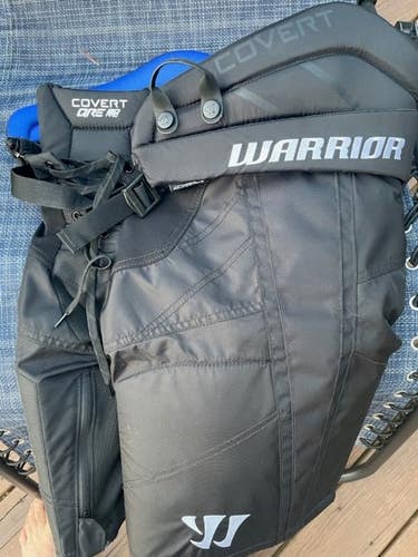 Junior Used Large Warrior Covert QRE20 pro Hockey Pants