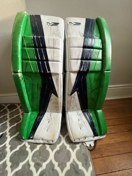 Used Vaughn V9 (retail) FULL SET, 32+2, green/navy/white, xp pro glove