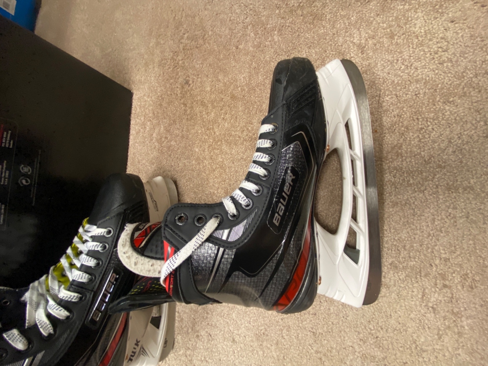 Bauer Size 9 Vapor 2X Pro Hockey Skates