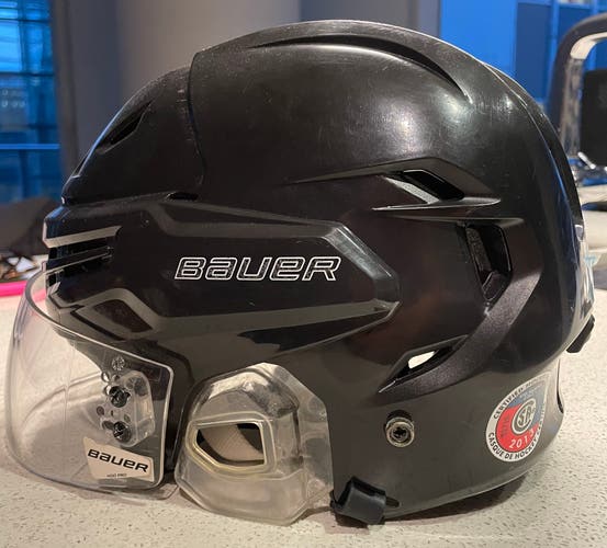 Medium Bauer  Re-Akt Helmet