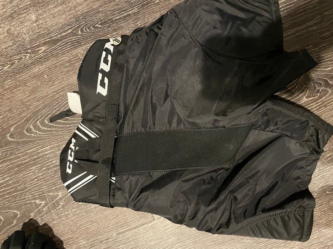 Youth Medium CCM LTP Hockey Pants