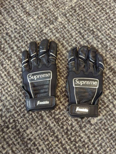 Used Medium Franklin CFX PRO "Supreme" Batting Gloves