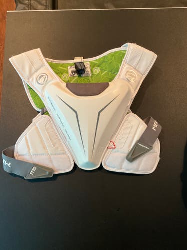Adult Used Large Maverik M5 Shoulder Pads/like new