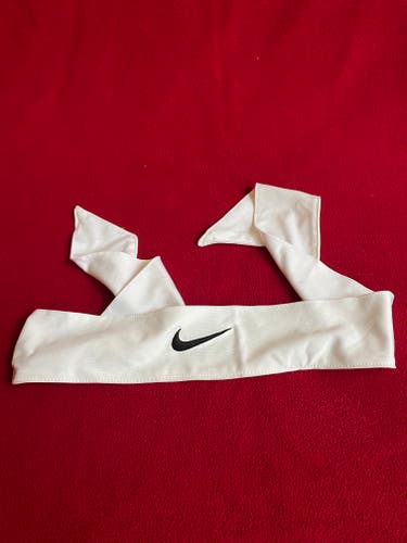 Used Nike sport headband