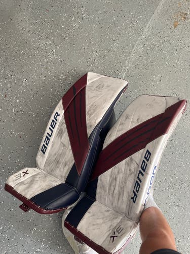 Medium Bauer Vapor 3X Goalie Leg Pads