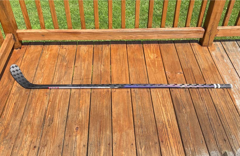 Senior Right Handed P28  RibCor Trigger 7 Pro Hockey Stick