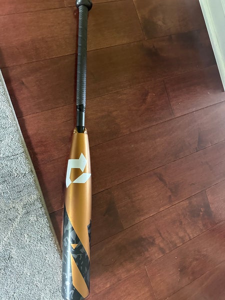 Used USSSA Certified 2022 DeMarini Composite Zoa Bat (-8) 22 oz 30"
