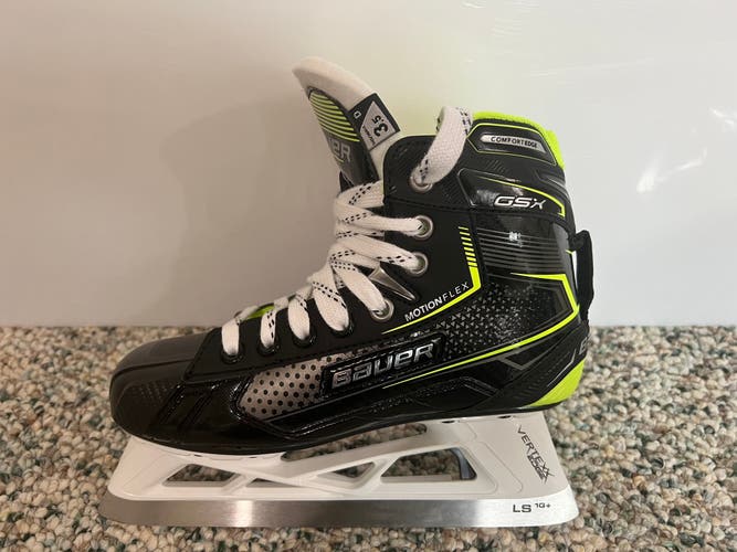 New Junior Size 3.5 Bauer GSX Hockey Goalie Skates