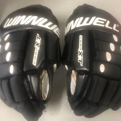 WINNWELL 11” black hockey gloves
