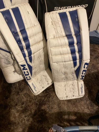 CCM goalie pads 32+1