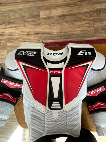 CCM goalie chest protector int L