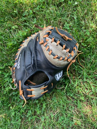 Reconditioned Wilson A2000 1790 Catcher’s Mitt 34” - RHT