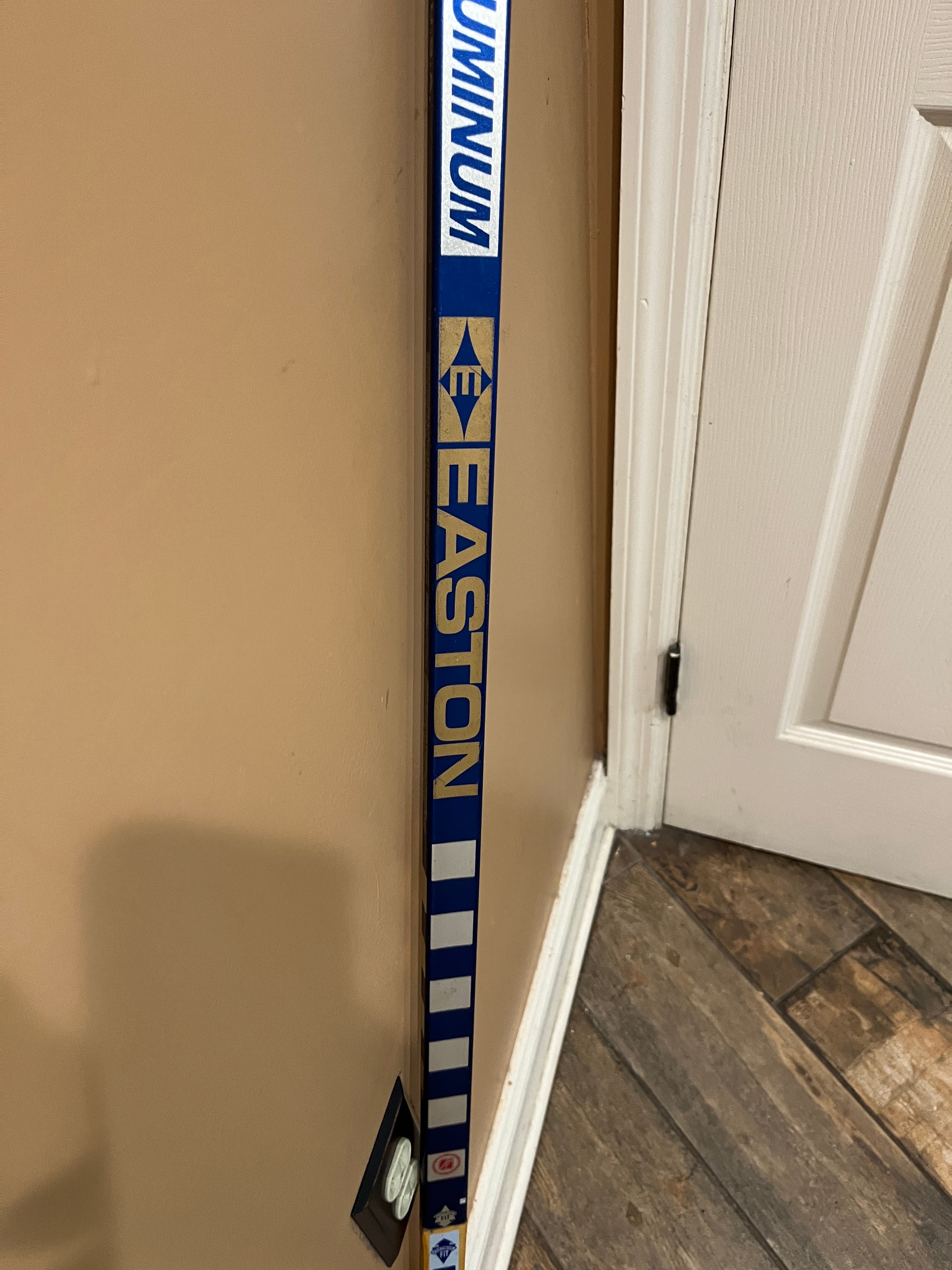 Easton Left Hand Stick Blade Roenick