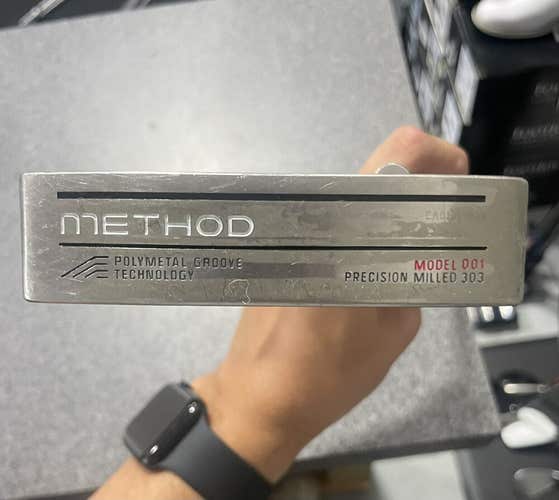 Nike Method Model 001 Putter 33.5” Right Handed