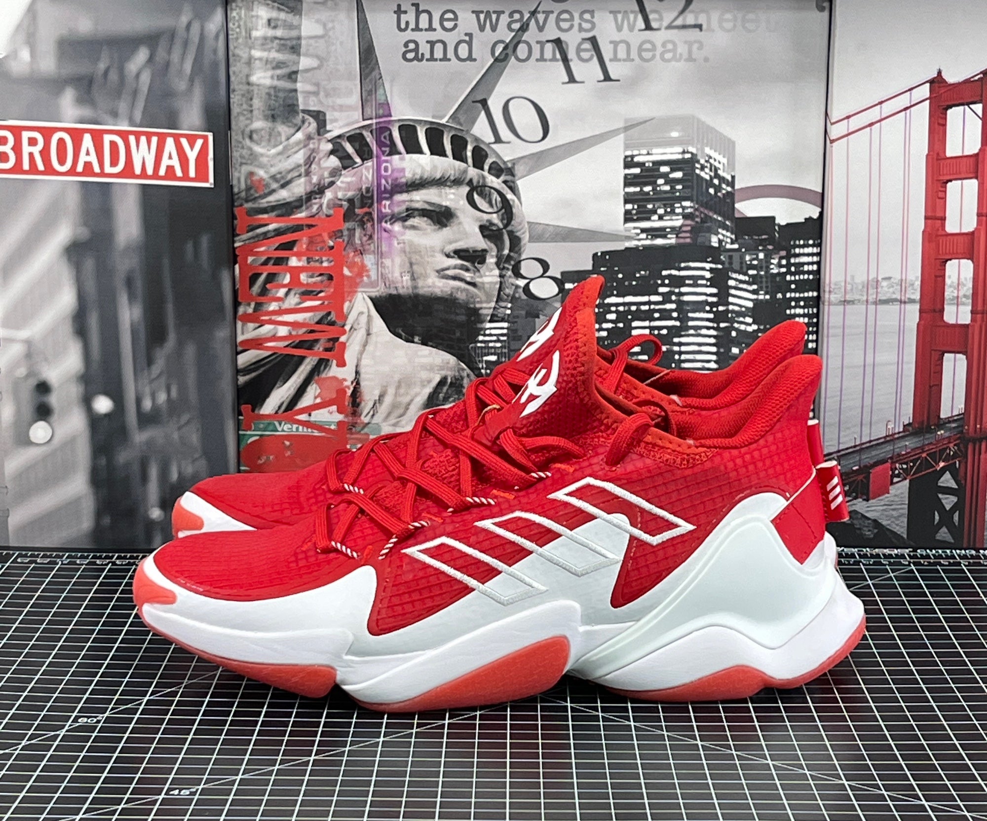 patrick mahomes adidas shoes