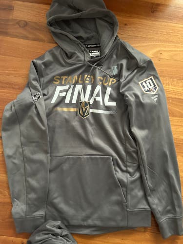 Nicolas Roy 10 Player ISSUE Vegas Golden Knights Fanatics Authentic Pro Hoodie L Finals