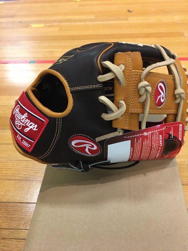 Rawlings PRORV23-RightHandedThrow Heart of Hide PRORV23 Tan Baseball Glove  12.25 inch Right Hand Throw