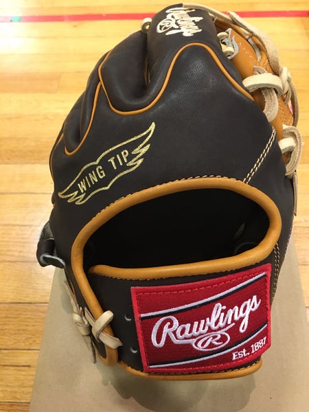 Gameday 57 Series Jeremy Peña Heart of the Hide Glove