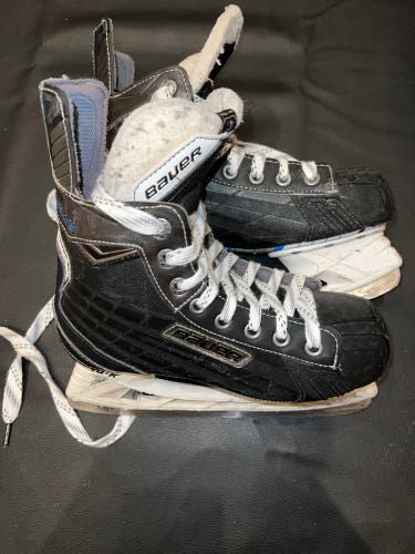 Used Bauer Size 5 Nexus N7000 Hockey Skates