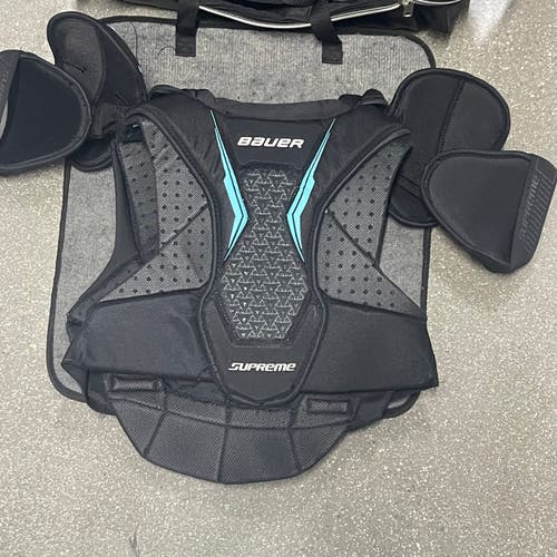 New Large Bauer Shoulder Pads