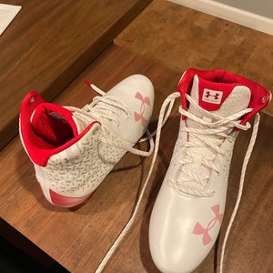 White Unisex Used Size 5.0 (Women's 6.0) Under Armour Cleats