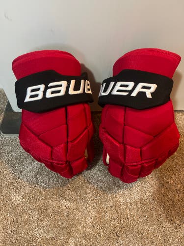 NJ Devils Bauer 2s Gloves-14”- Flex/Floating Cuff