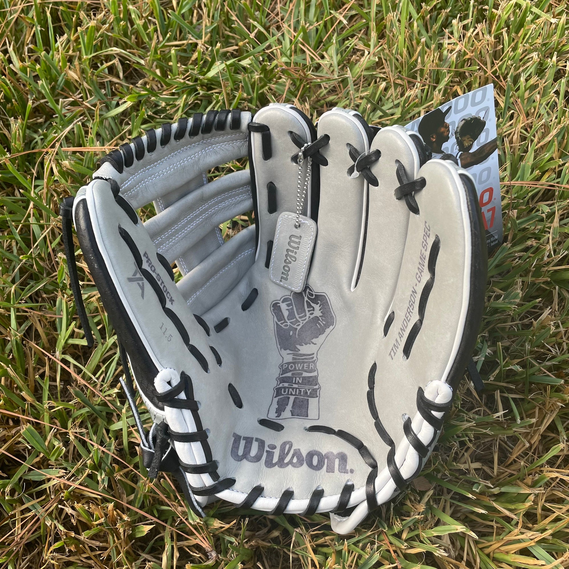 Building Tim Anderson's 2022 A2000 Game Model Baseball Glove