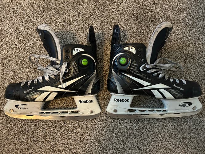 Used Reebok Regular Width  Size 9.5 8K Hockey Skates