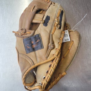 Used Louisville Slugger Genb1100 11 Fielders Glove