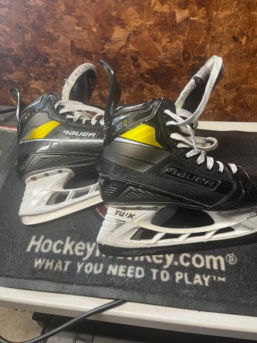 Bauer  8.5 Supreme 3S Pro Hockey Skates Fit 2