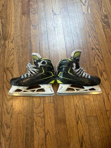 Bauer Regular Width  Size 3.5 GSX Hockey Goalie Skates