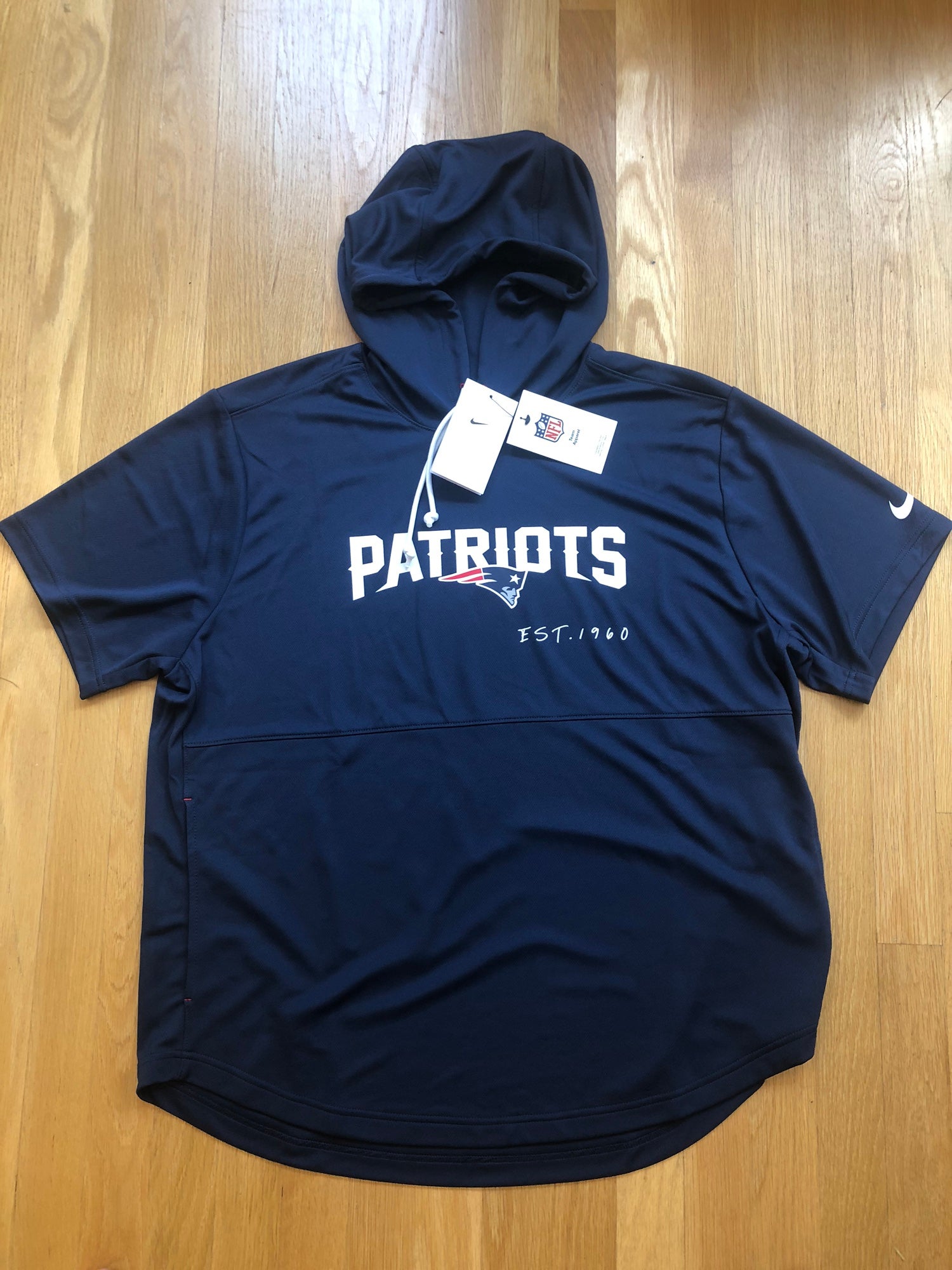 NIKE PATRIOTS RAMS Super Bowl LIII 53 Media Therma Short Sleeve Hoodie M