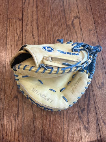 Bradley Next Play Catcher’s Mitt 32”
