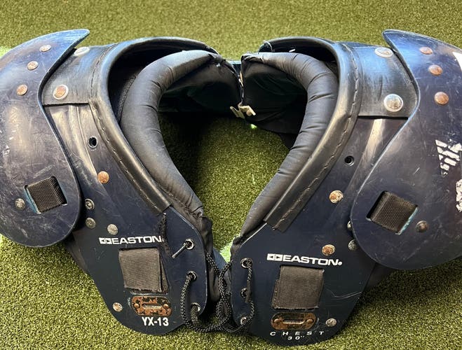 Youth Extra Large Easton Shoulder Pads (3793)