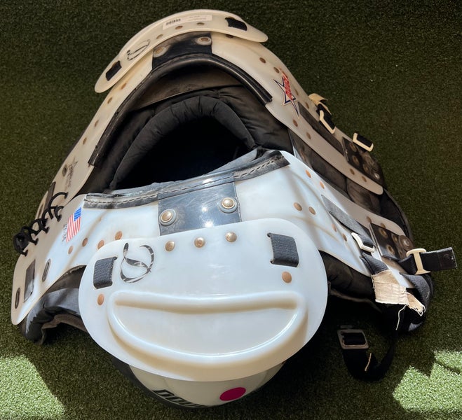 Youth XL Douglas Shoulder Pads (2393)