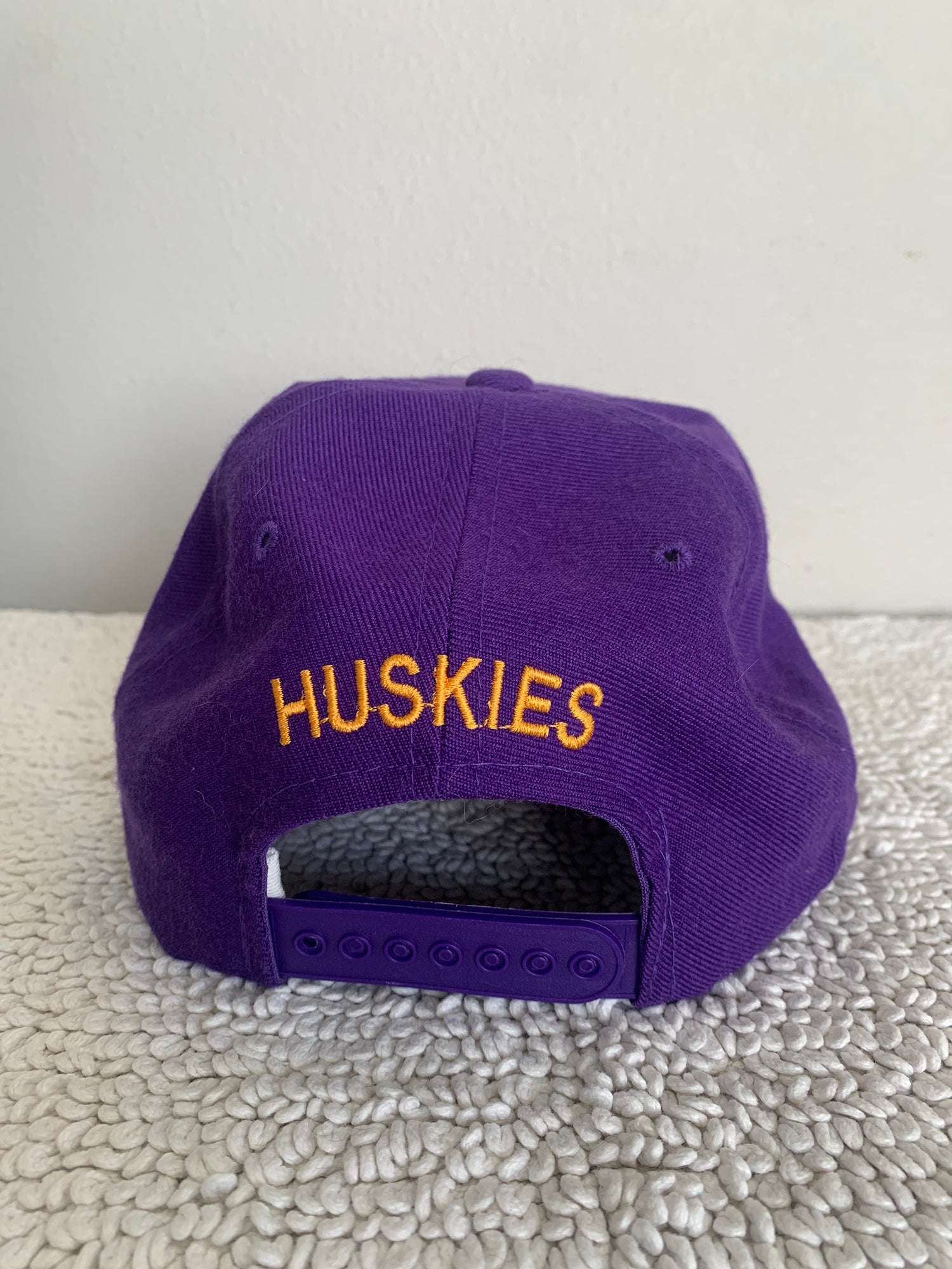 New Era Washington Huskies Purple Reign Fitted Hat, 7 1/2